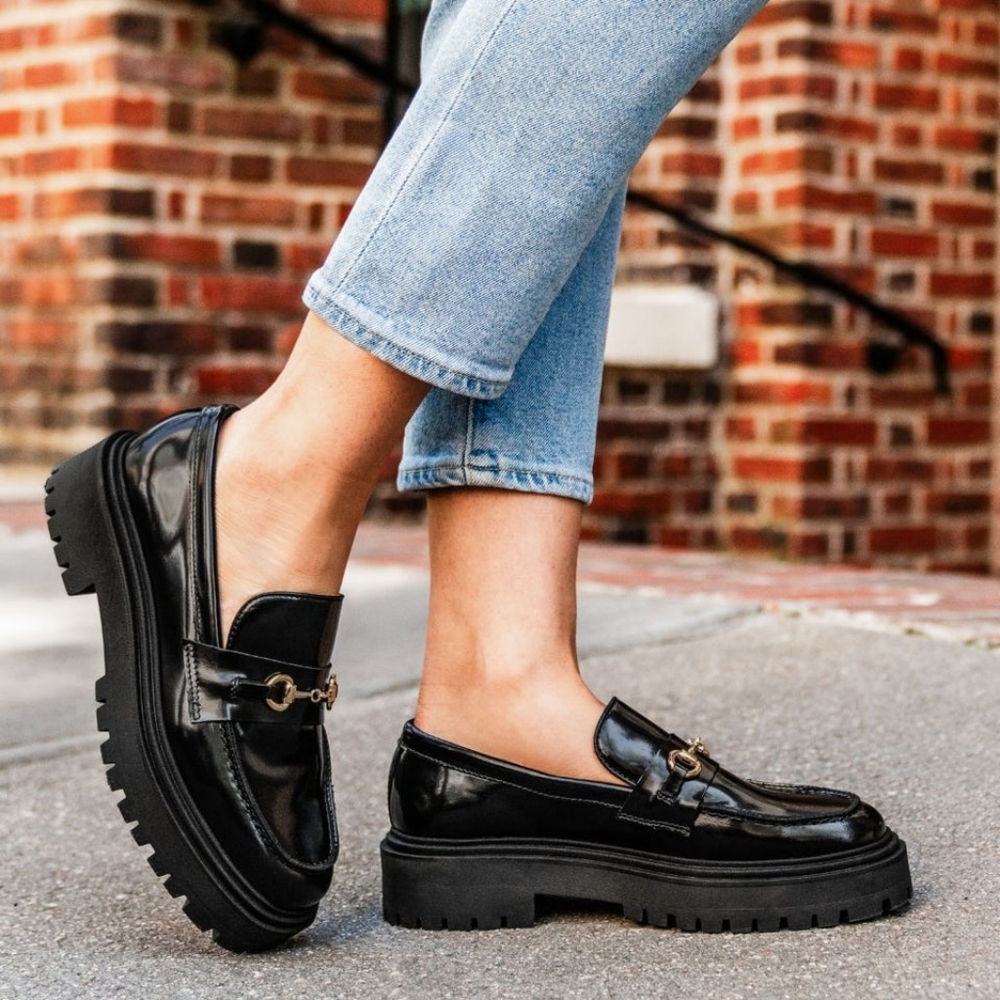 Thursday Black Patent Leather Penny Platform Loafer - Sz 7.5